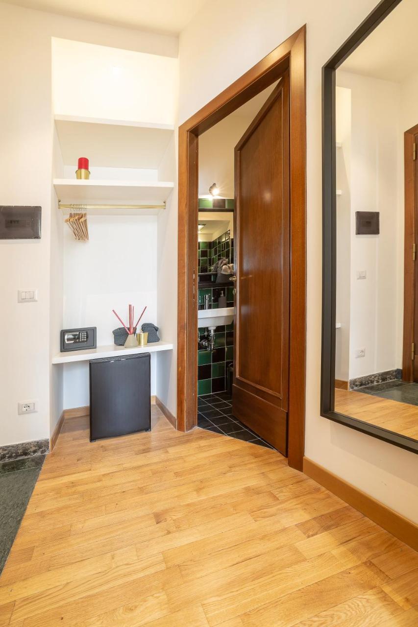 Lombardia40 Luxury Suites ローマ エクステリア 写真