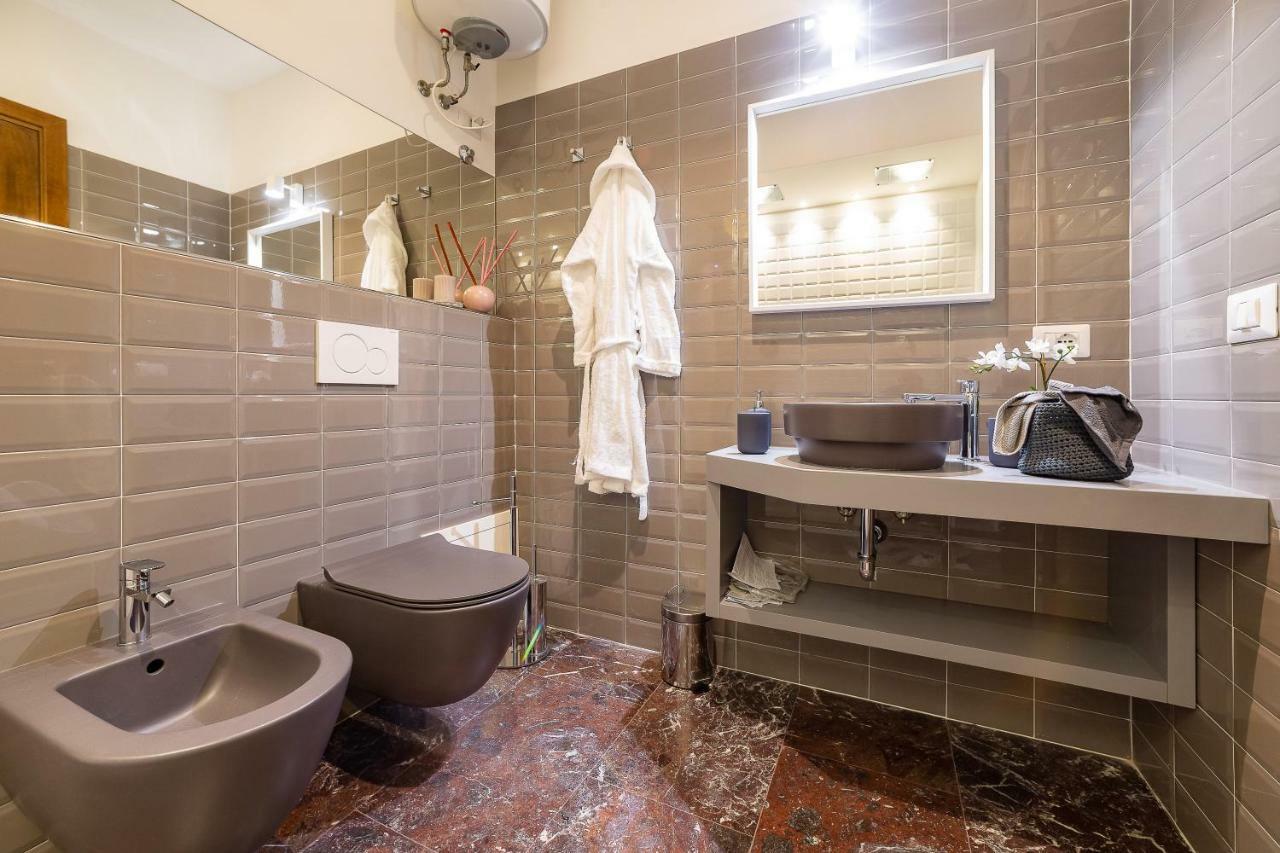 Lombardia40 Luxury Suites ローマ エクステリア 写真